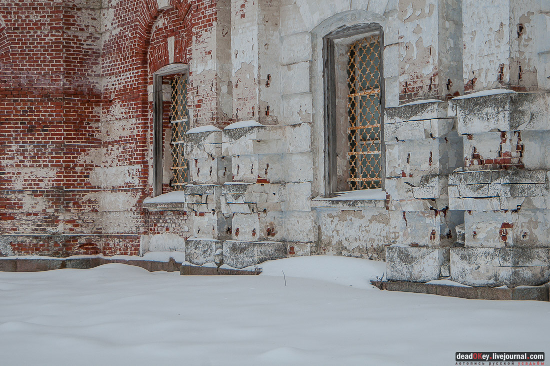 усадьба Андреевское, церковь в селе Матренино (Рощино), Церковь Воскресения Христова