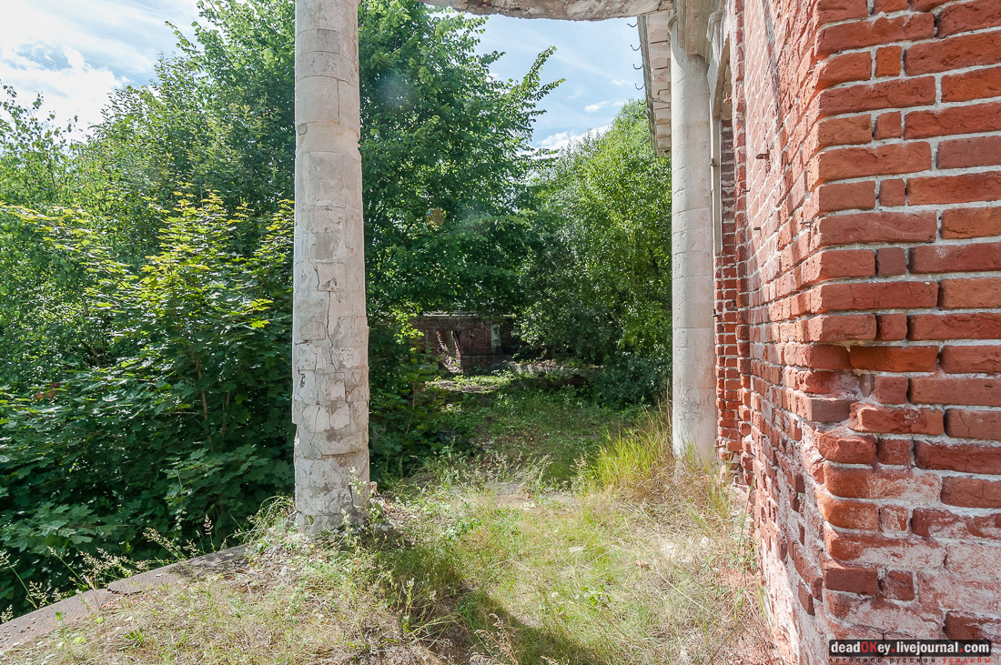 усадьба Семеновское-Отрада, субботник