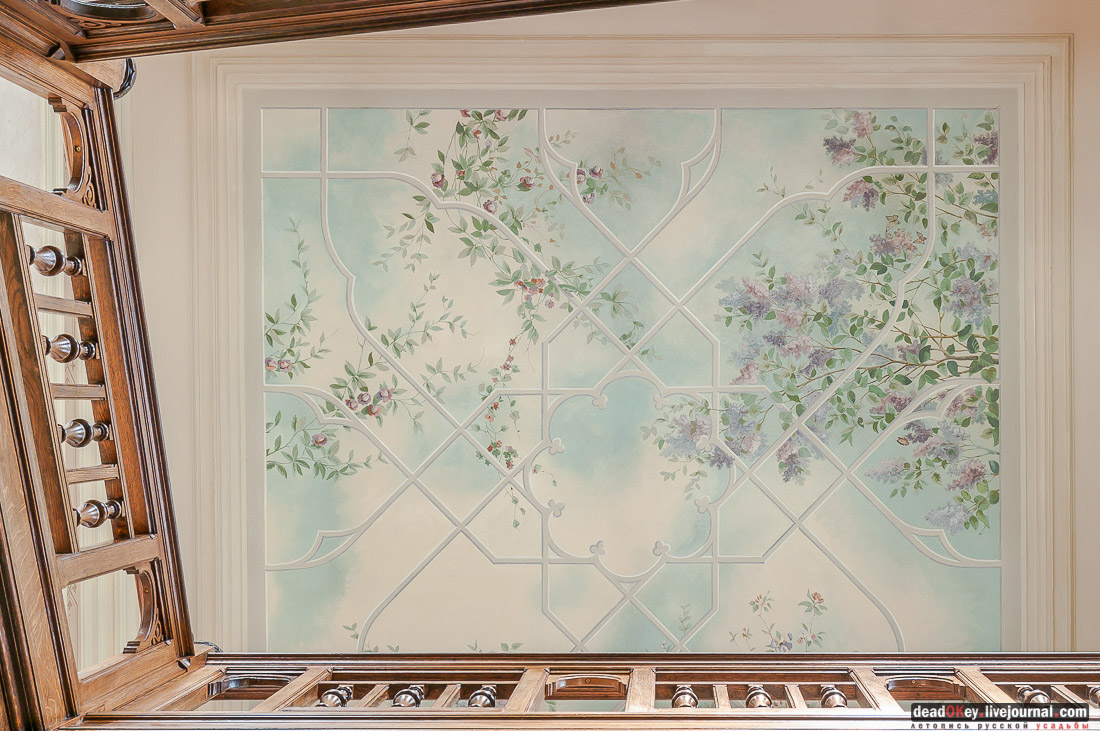 Интерьеры усадеб с цветами. С 8 марта