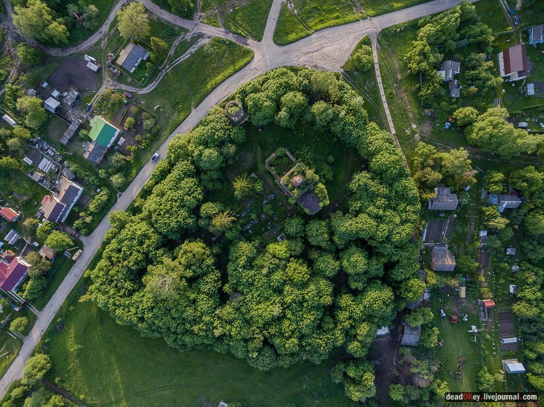 усадьба Аксиньино, фотографии Спасского храма с квадрокоптера