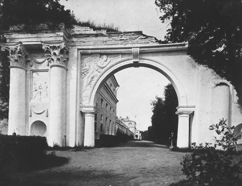 старые фотографии с выставки ОИРУ.