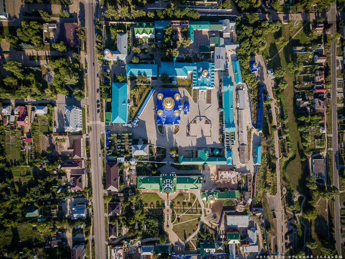 Задонск, Задонский Рождество-Богородицкий мужской монастырь с квадрокоптера, Липецкая область