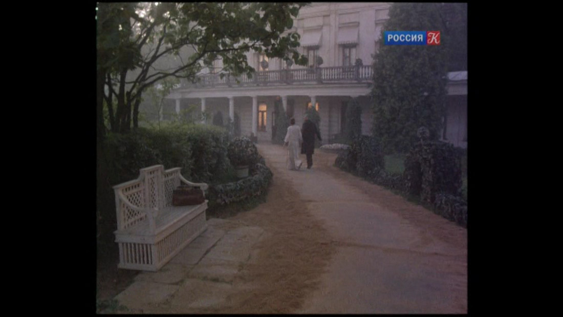 фильм Черный монах (1988), усадьба Середниково, Московская область, Солнечногорский район.