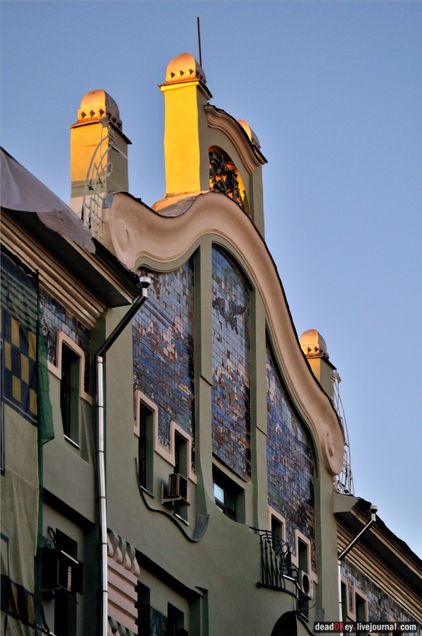 Доходный дом М.В. Сокол, 1903, архитектор И.П. Машков, художник Н.Н. Сапунов, ул. Кузнецкий Мост, 3