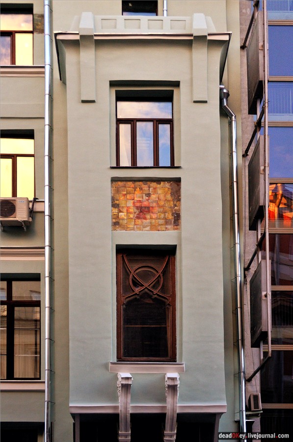 Доходный дом М.В. Сокол, 1903, архитектор И.П. Машков, художник Н.Н. Сапунов, ул. Кузнецкий Мост, 3