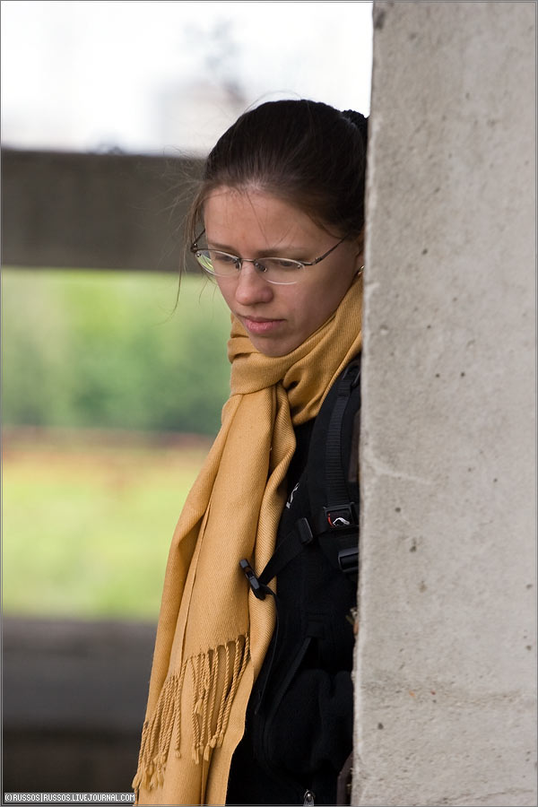 (c) Russos, 2008