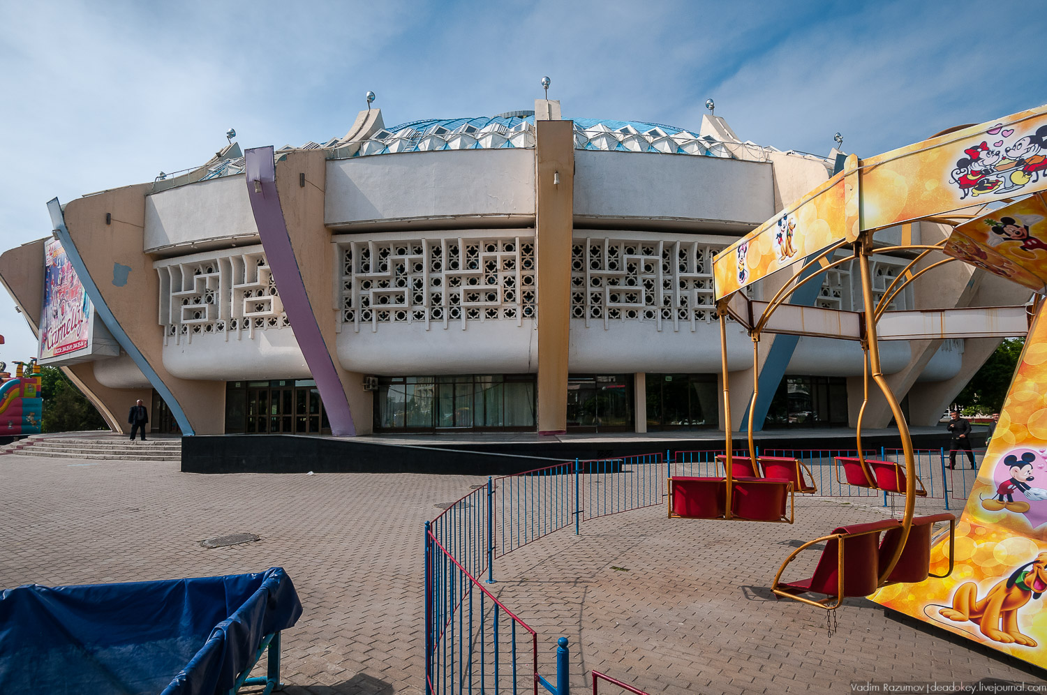 Ташкентский цирк, город Ташкент, Узбекистан, 1976 год, советский модернизм, архитекторы Г.М. Александрович, Г.Масягин