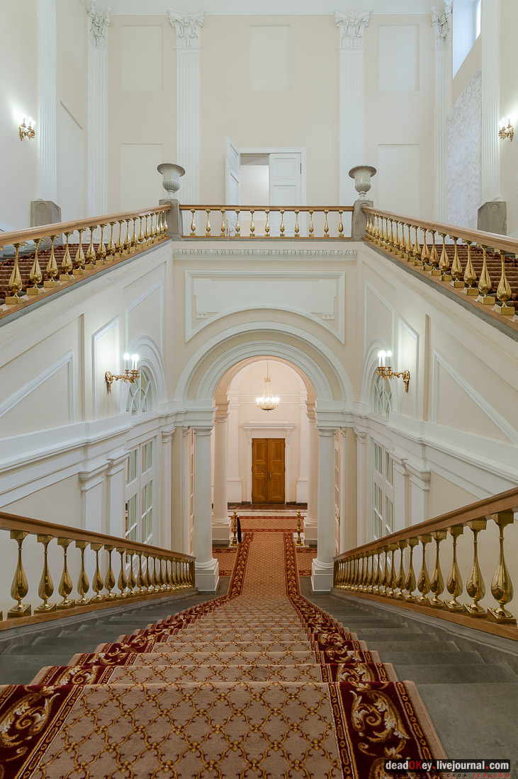 Здание Московской Мэрии, ул. Тверская д.13, архитектор М.В. Казаков