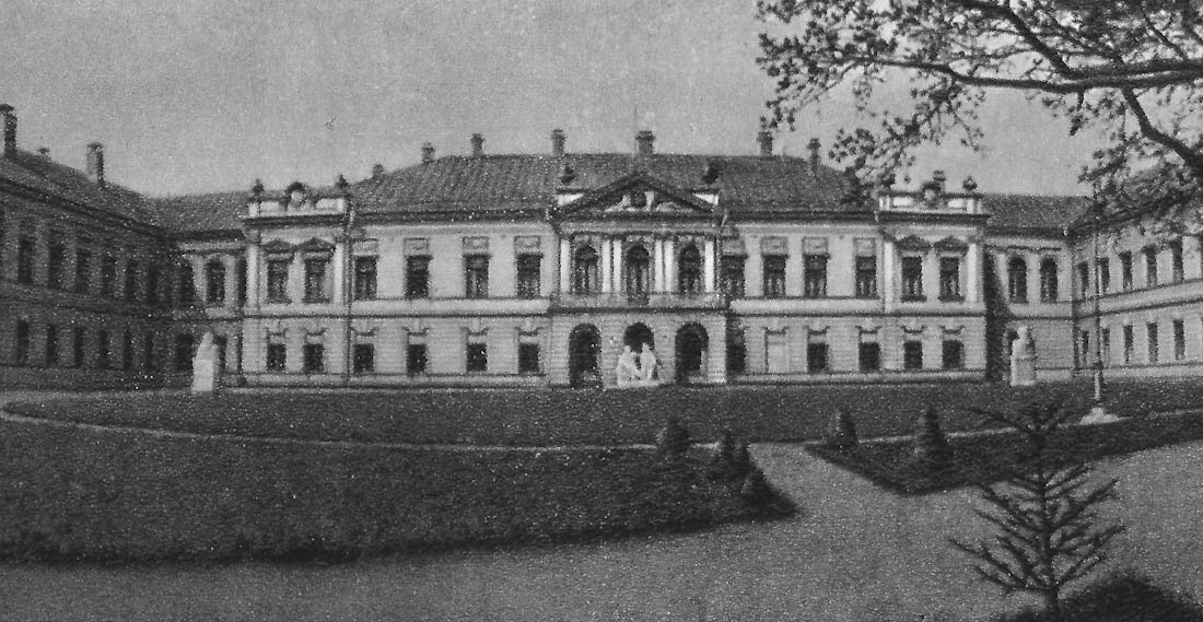 Дайджест по аудиогидам izi.TRAVEL #13. Прогулки по местам известных личностей. Москва.