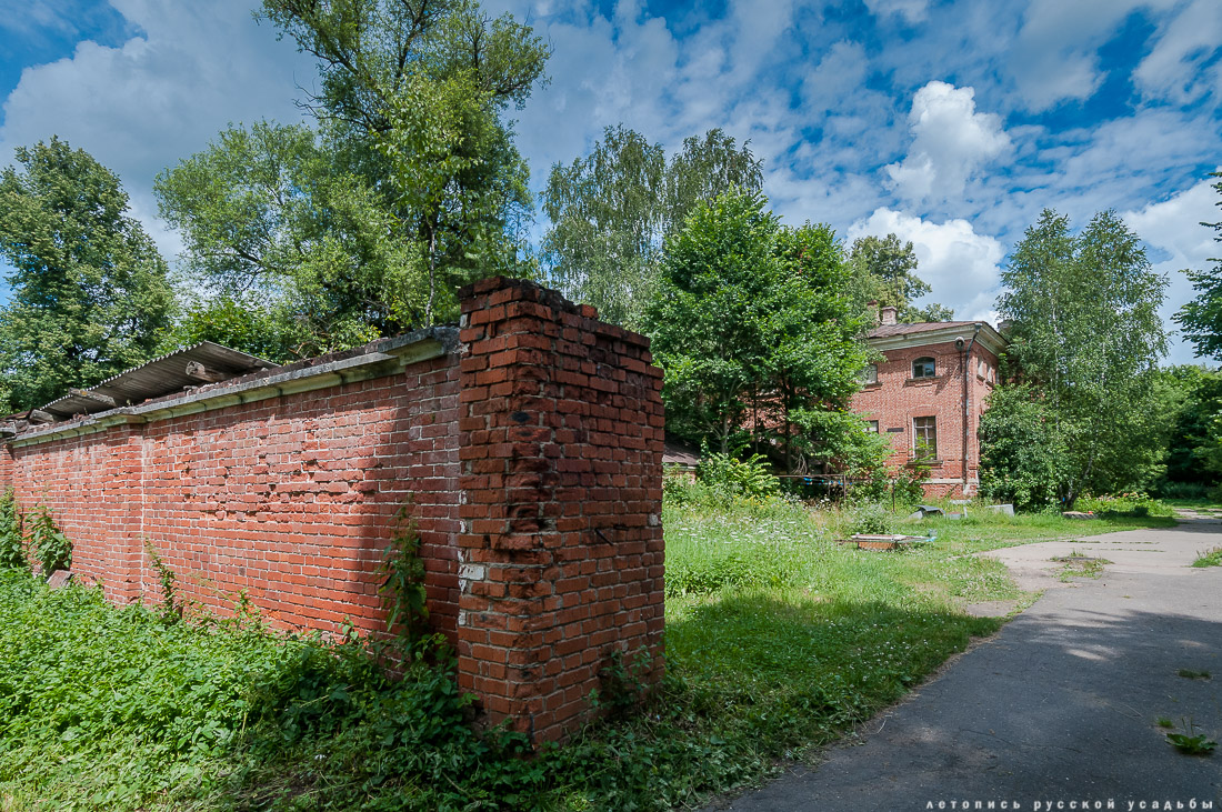 усадьба Отрада-Семеновское