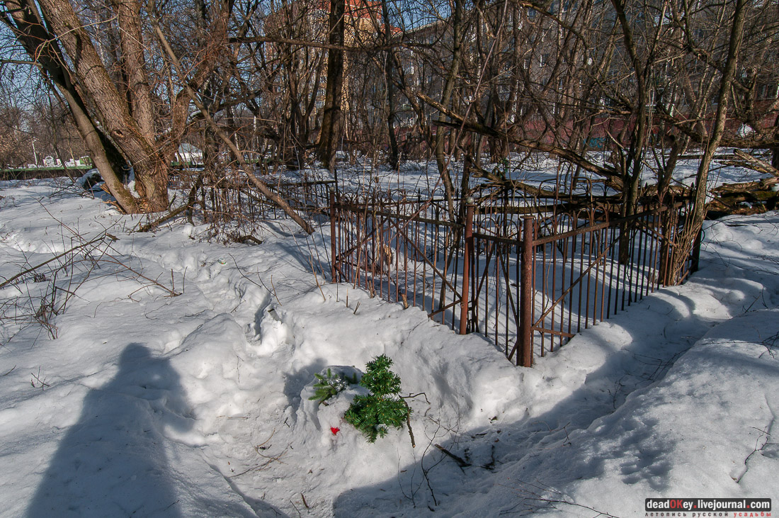 Никольское кладбище