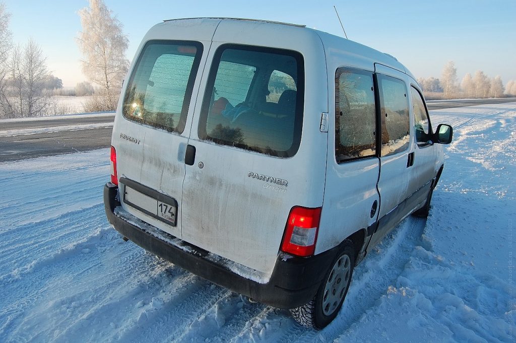 Самобеглый холодильник среди лесостепей Аргаяшского района 04.01.2013