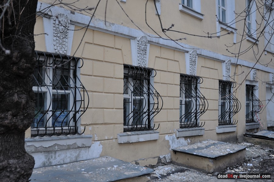 усадьба A. M. Полторацкого (Сабашниковых), Б. Левшинский пер., 6