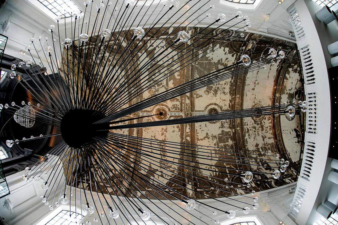 Ресторан The Jane в здании часовни, Бельгия, Антверпен.