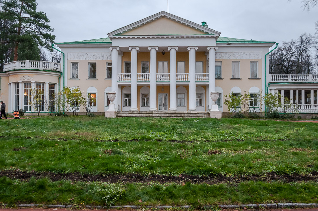 Усадебный экспресс. Горки Ленинские.