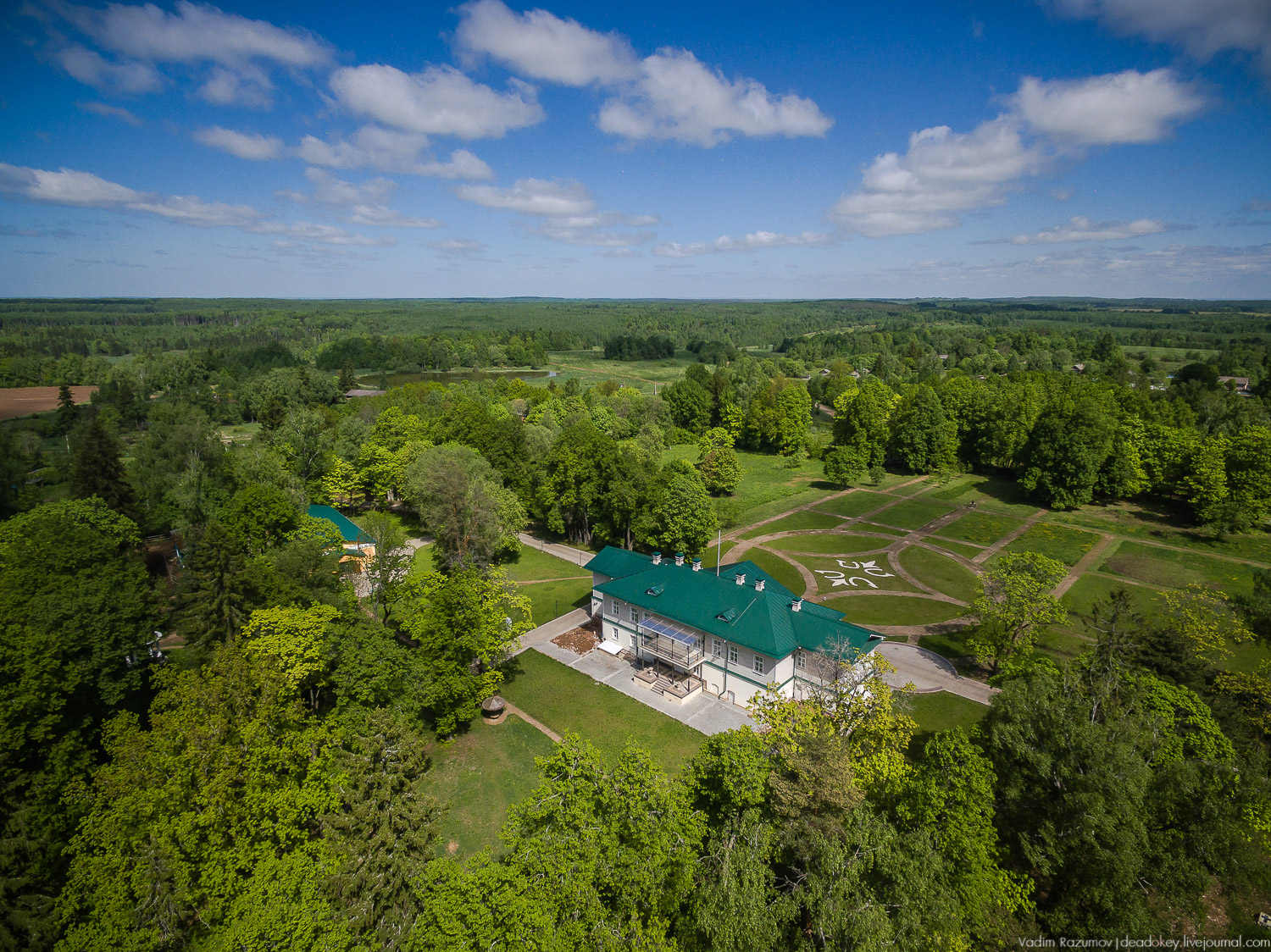 усадьба Воронино с дрона, квадрокоптера, Ярославская область, Ростовский район