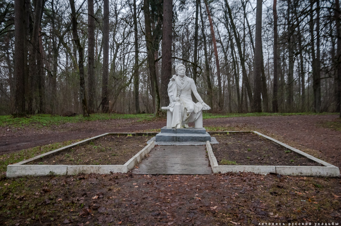 Усадебный экспресс. Полотняный завод. Усадьба Золотаревых. Дом-музей Циолковского.