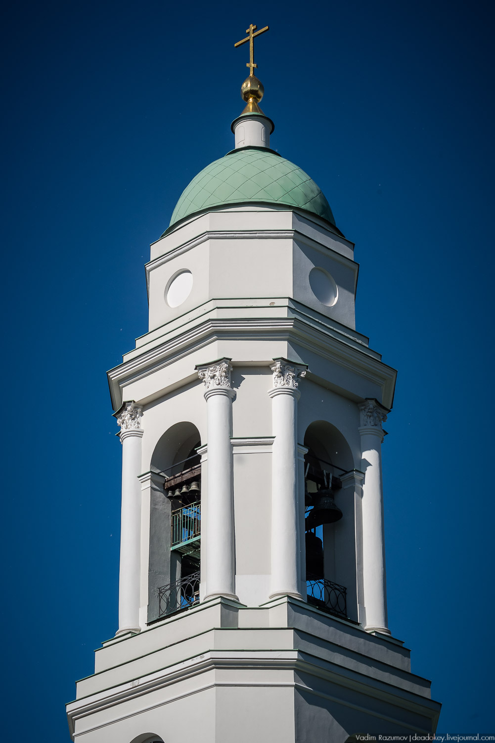 Храм в честь Свв.мчч. Флора и Лавра на Зацепе, Москва