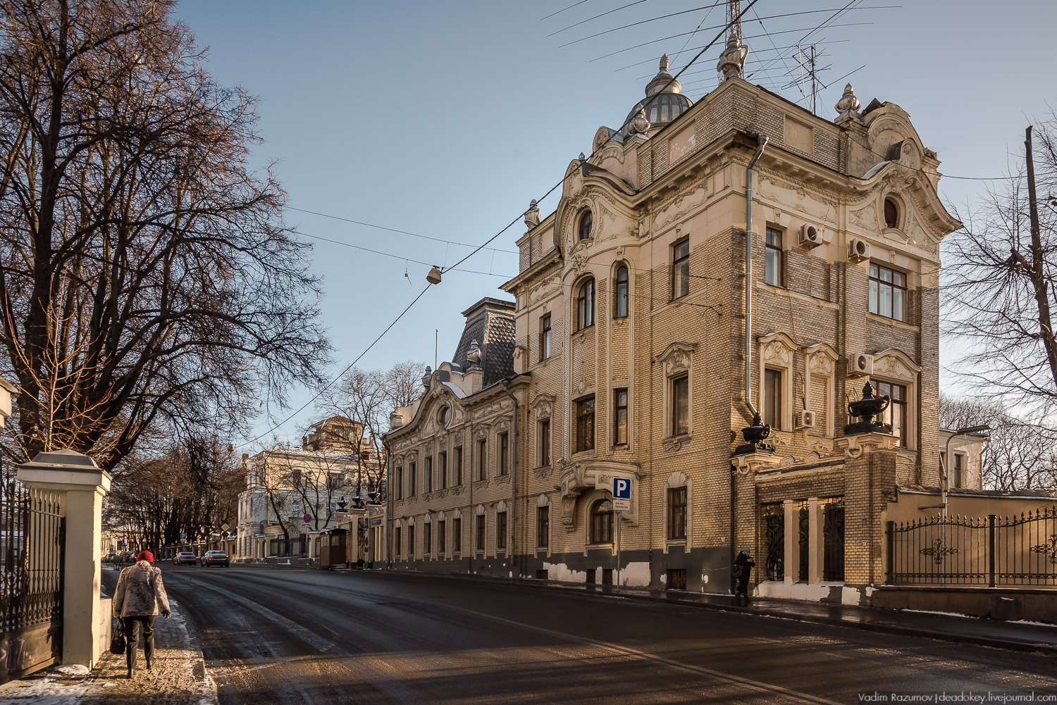 Индийское посольство, улица Воронцово поле, усадьба Латышевых-Бахрушиных-Бардыгиных 