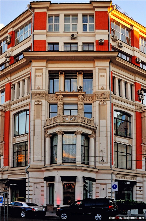 Доходный дом А.С. Хомякова (магазин Мюр и Мерилиз), Кузнецкий Мост д.6/3