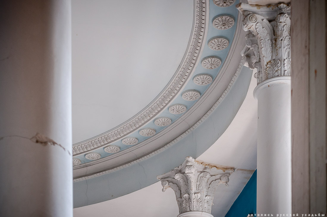 Усадьба Покровское-Стрешнево, интерьеры главного дома, пожар в оранжерее