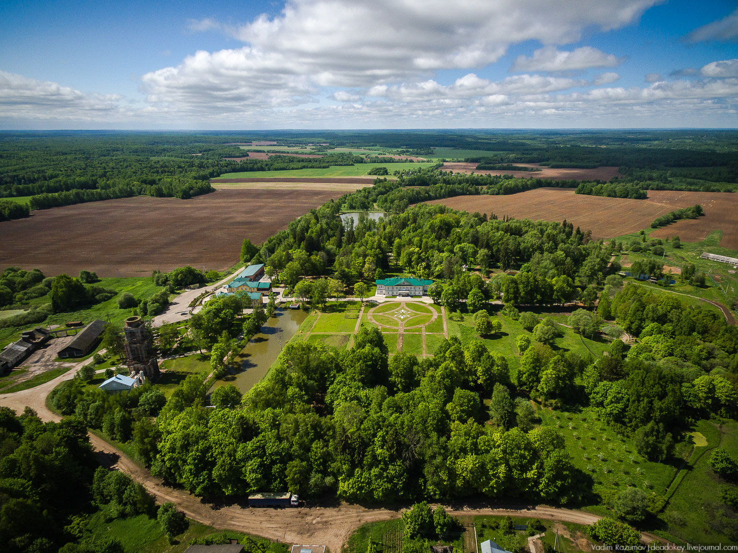 усадьба Воронино с дрона, квадрокоптера, Ярославская область, Ростовский район