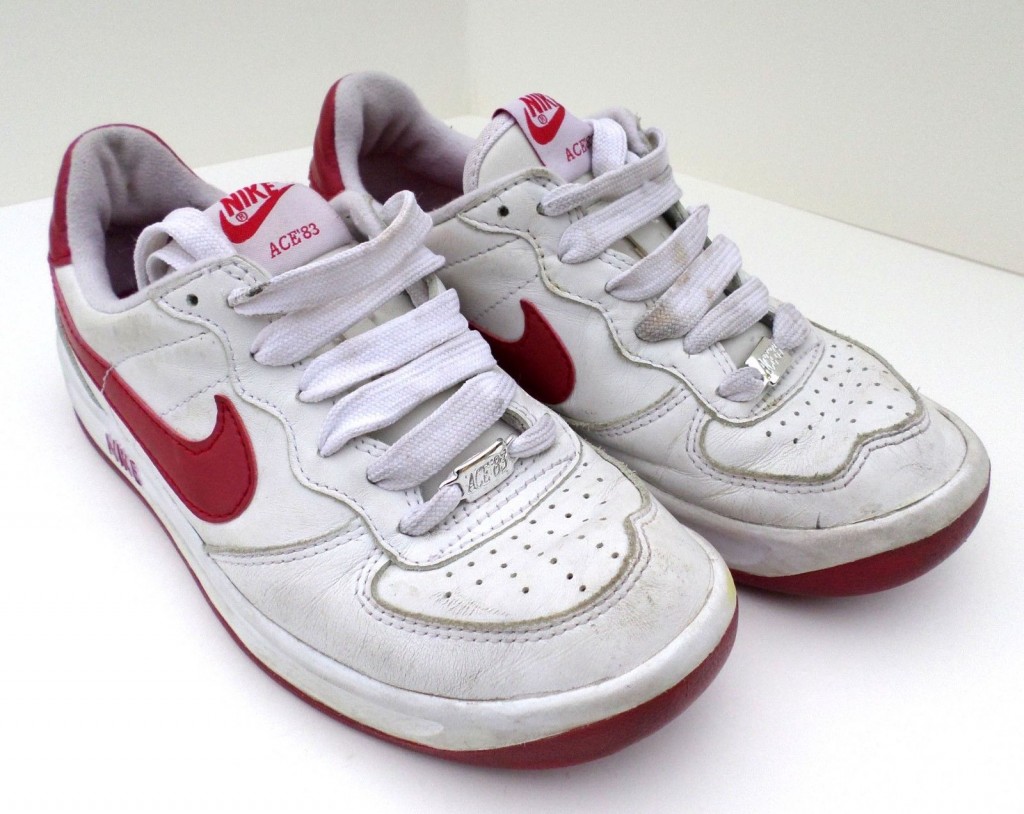 I couldn't find women's size Nike Bruins but I found these vintage red and white Nike Ace '83 pair which were really close. (And my size!)