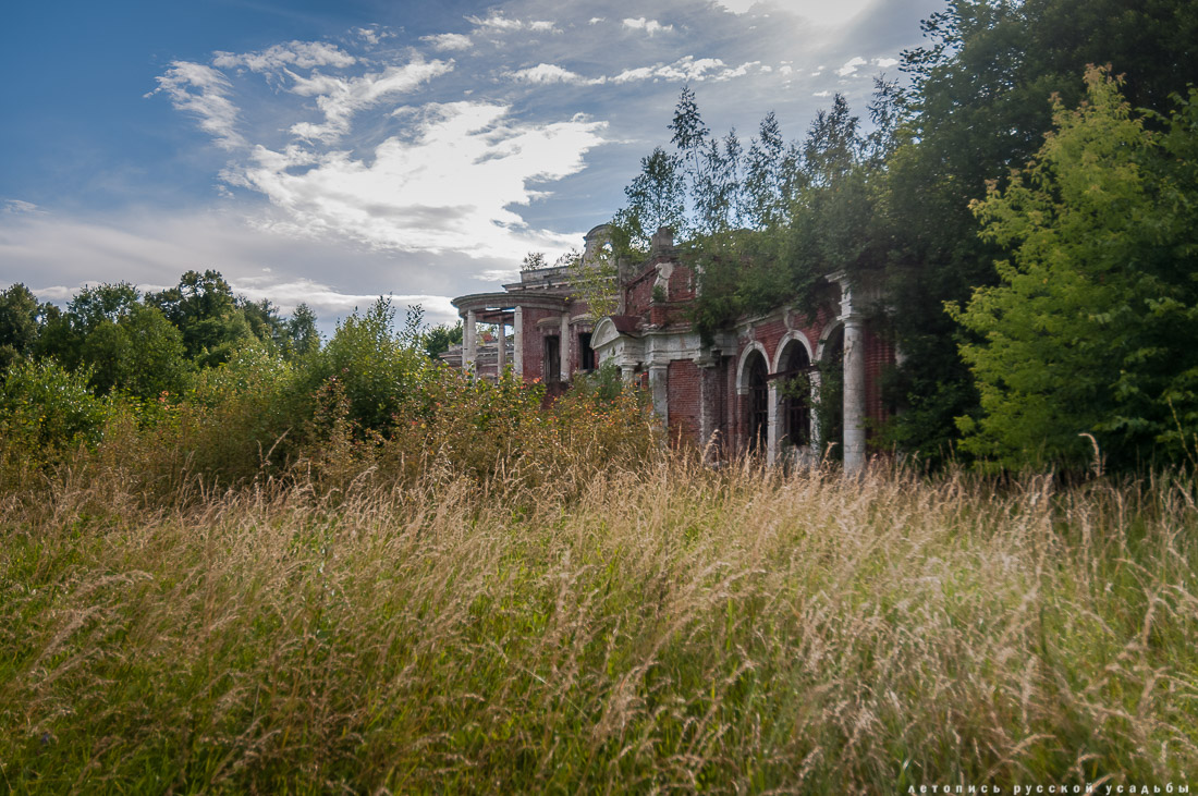 усадьба Отрада-Семеновское