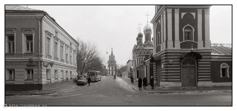 усадьба П. И. Антипина, Д. П. Прохоровой, М.Г. Левиной, Москва, ул. Гончарная д.27