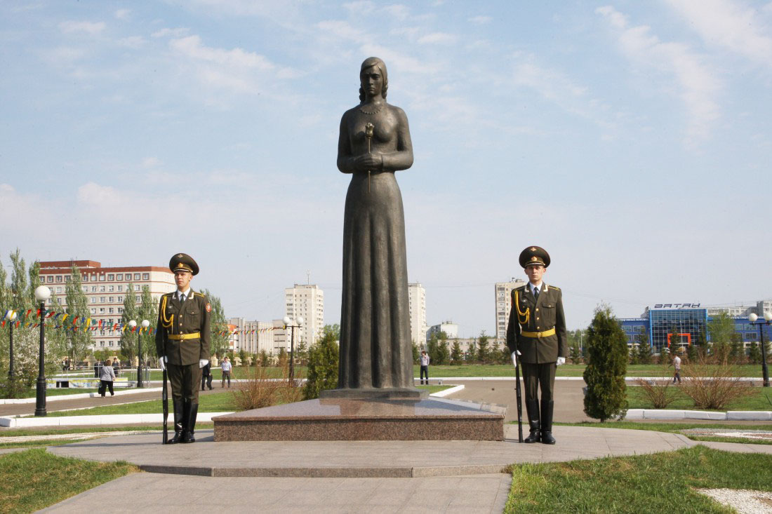 Дайджест по аудиогидам izi.TRAVEL #8. Лучшие гиды по военным музеям