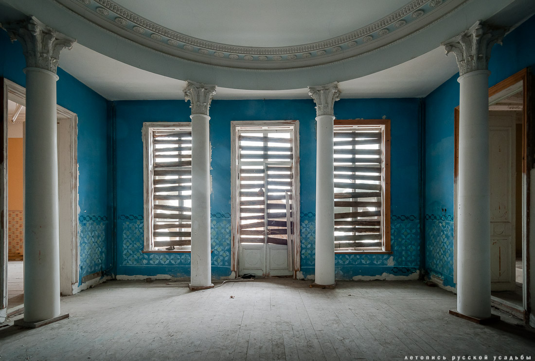 Усадьба Покровское-Стрешнево, интерьеры главного дома, пожар в оранжерее