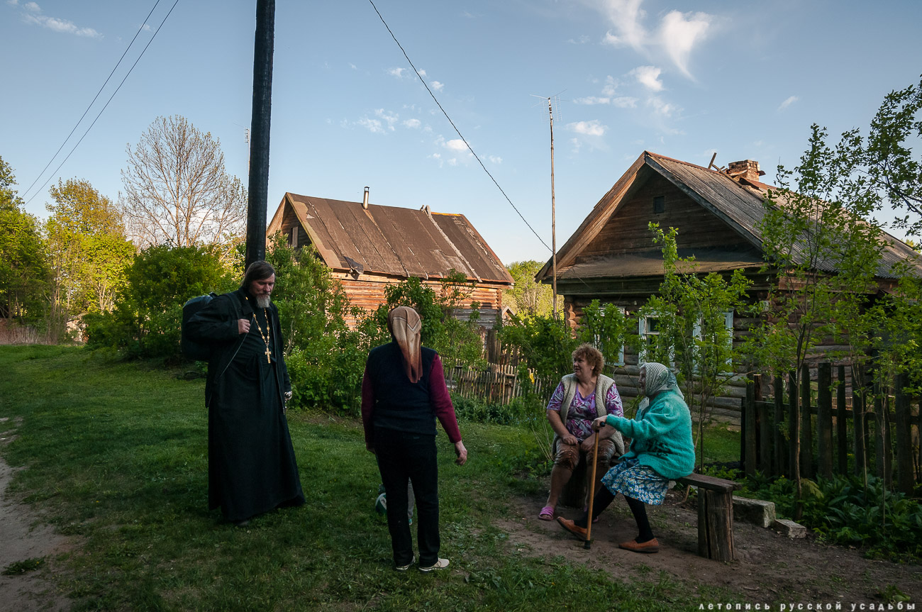 усадьба Никольское-Черенчицы, мавзолей Львовых, храм св. Николая
