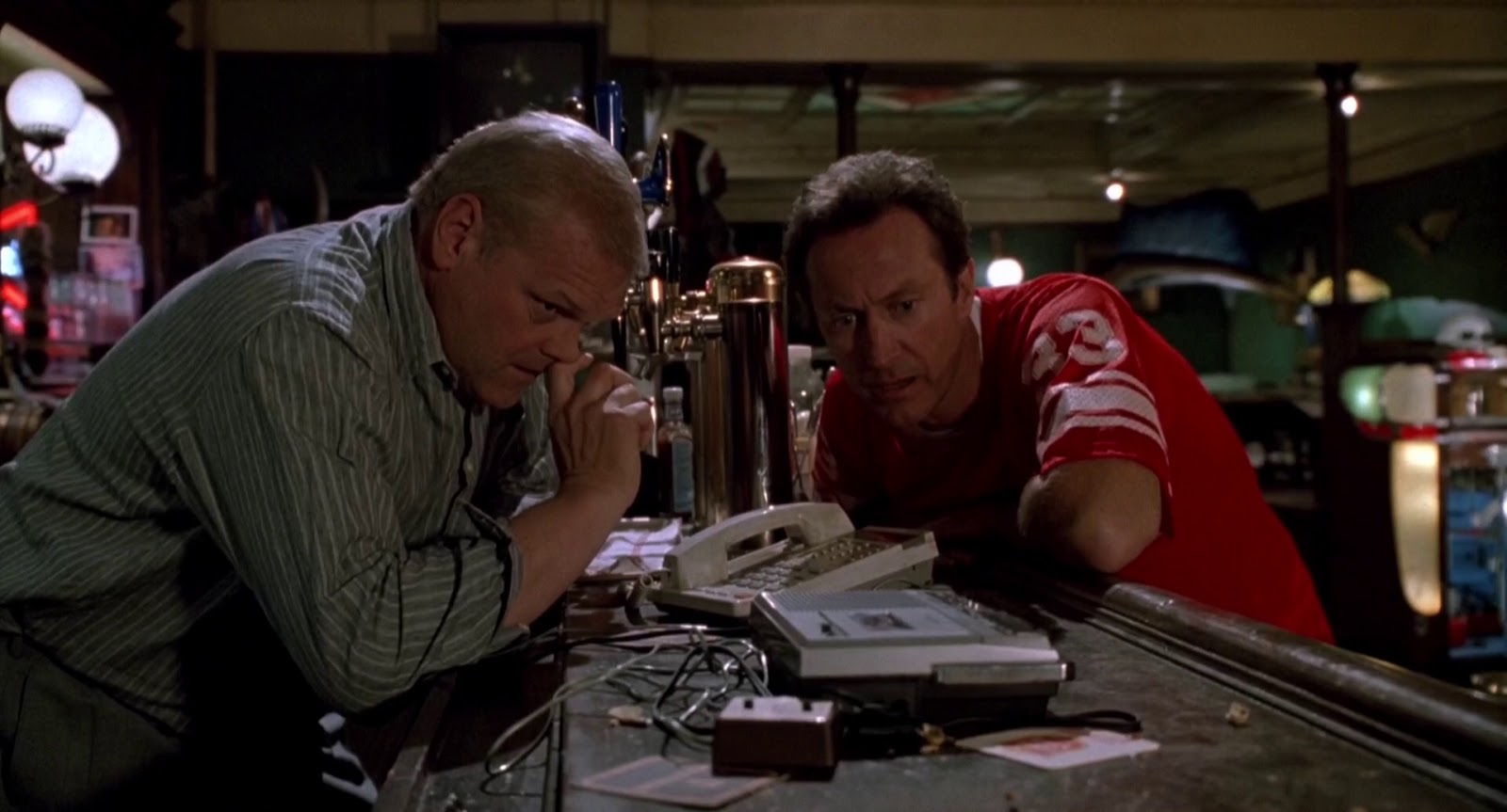 Классное кино из 90-х, которое, возможно, вы не видели :-))) ролях, Режиссёр, очень, который, фильм, Брайан, Клэнси, фабрикой, Очень, Майкл, случайно, интересно, Роберт, знает, решил, Олсен, участием, Томей, Гуинн, просто