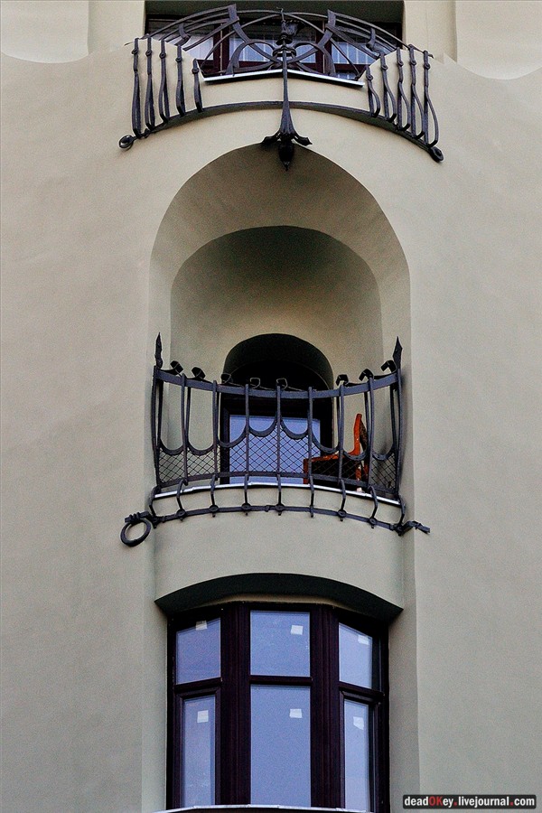 Доходный дом М.В. Сокол, 1903, архитектор И.П. Машков, художник Н.Н. Сапунов, ул. Кузнецкий Мост, 3