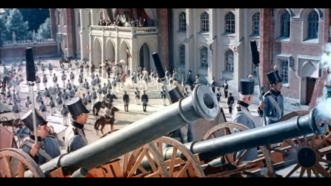 фильм Три толстяка (1966), Петергофские конюшни, Санкт-Петербург.