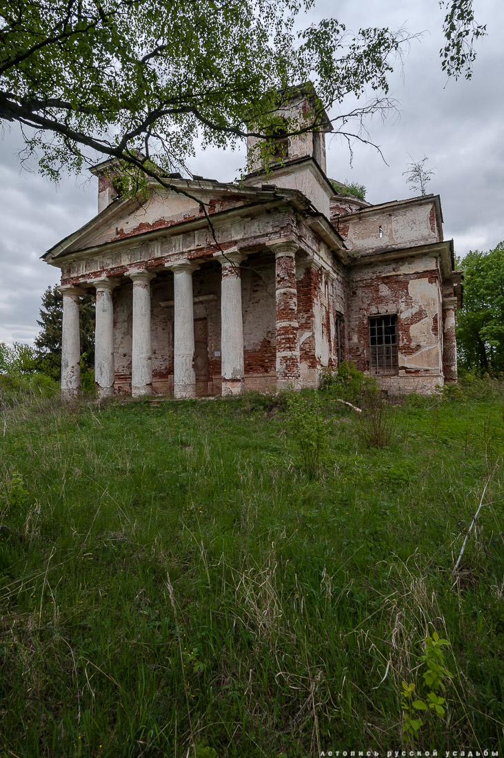 церковь Петра и Павла в Переслегино
