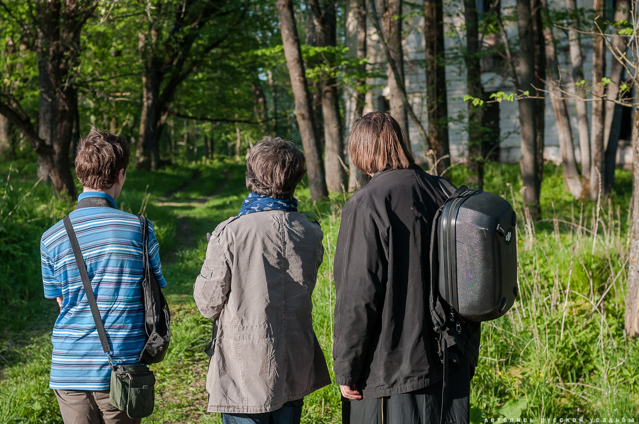 усадьба Никольское-Черенчицы, мавзолей Львовых, храм св. Николая