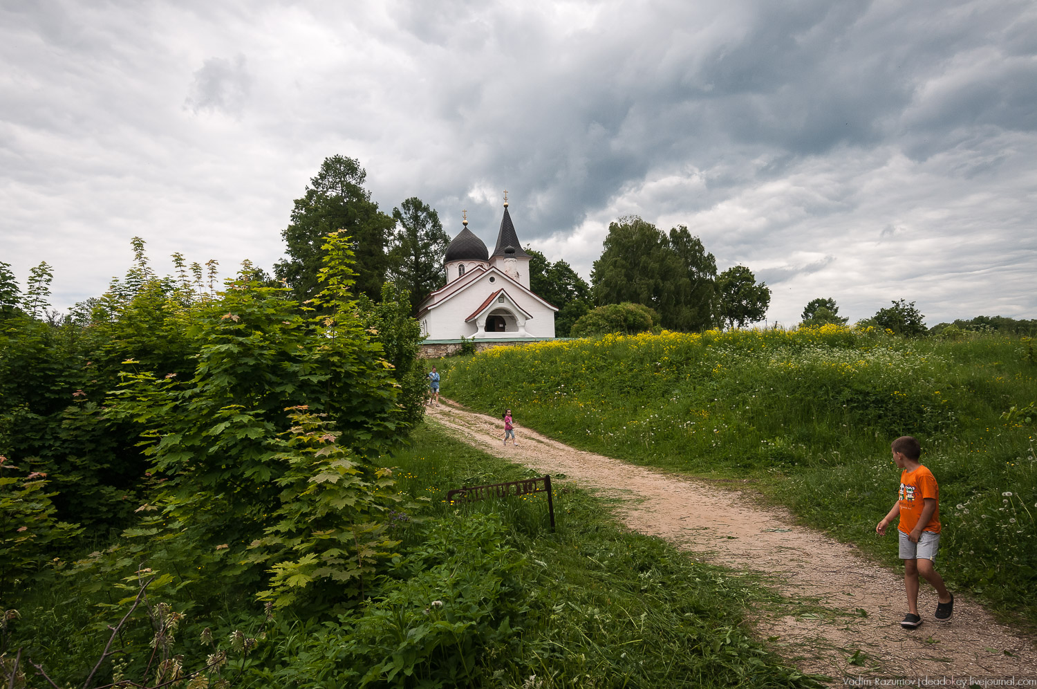 Бехово церковь Троицы Живоначальной, усадьба Поленово