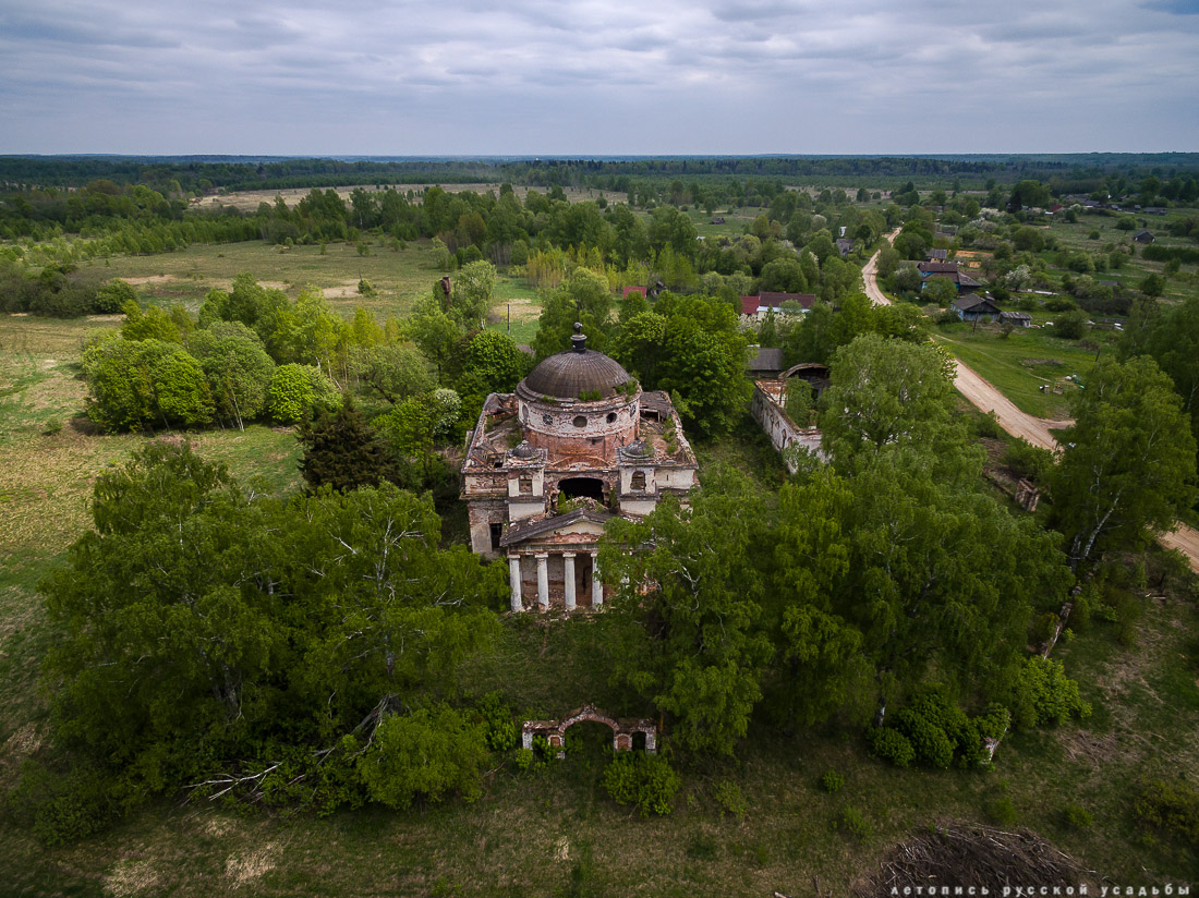 церковь Петра и Павла в Переслегино