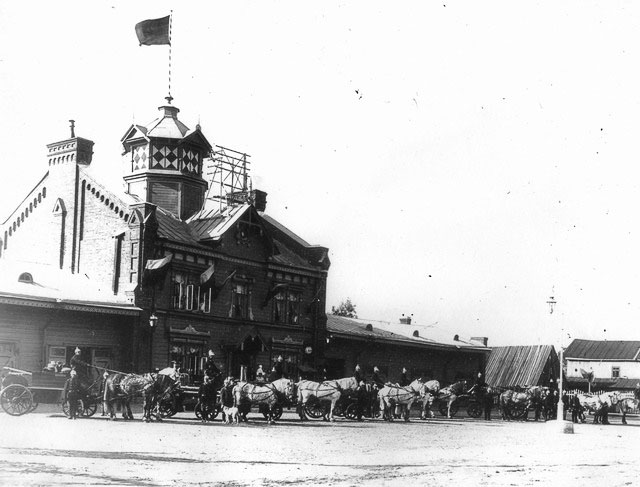 Усадьба Ульянка. Петергофская дорога.