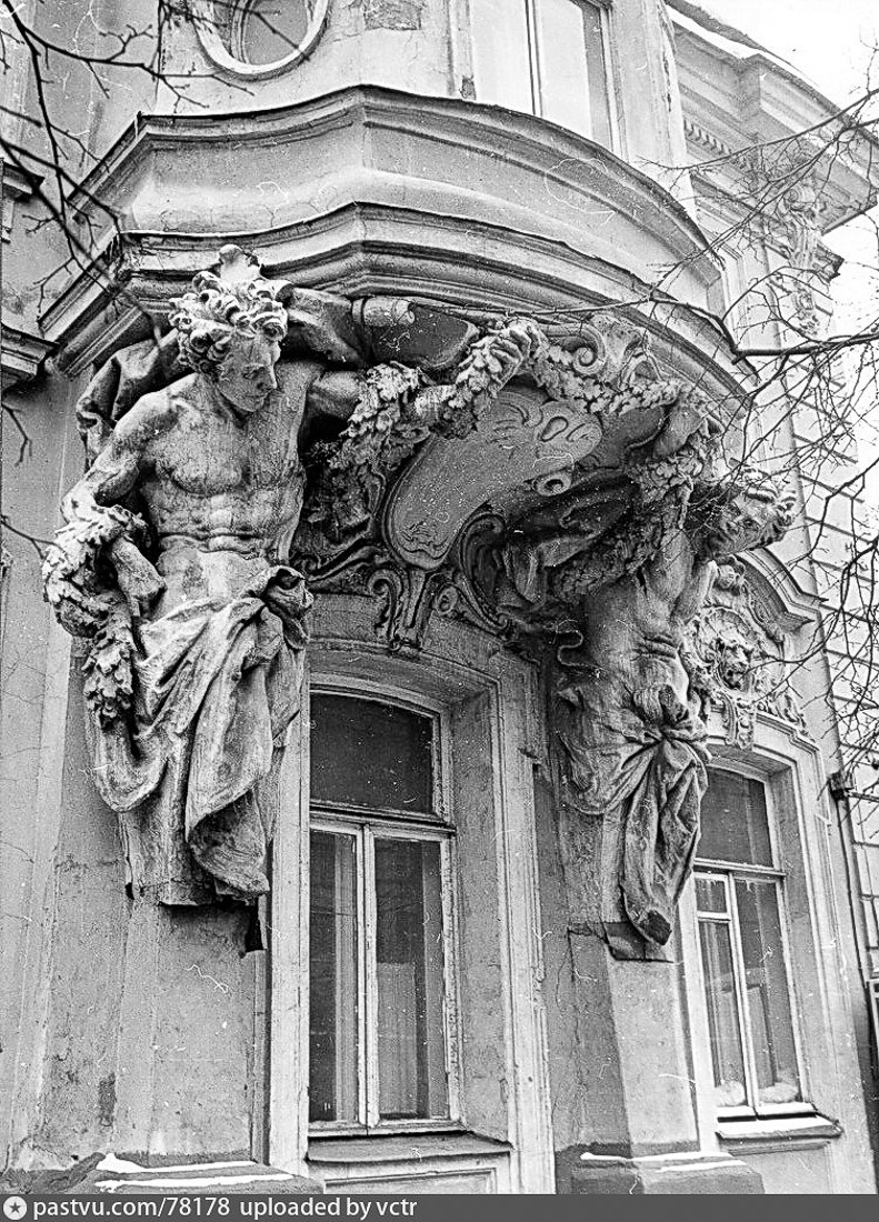 Интерьеры дома купцов Кузнецовых после реставрации, г. Москва, ул. Проспект Мира, д. 41, стр. 1.