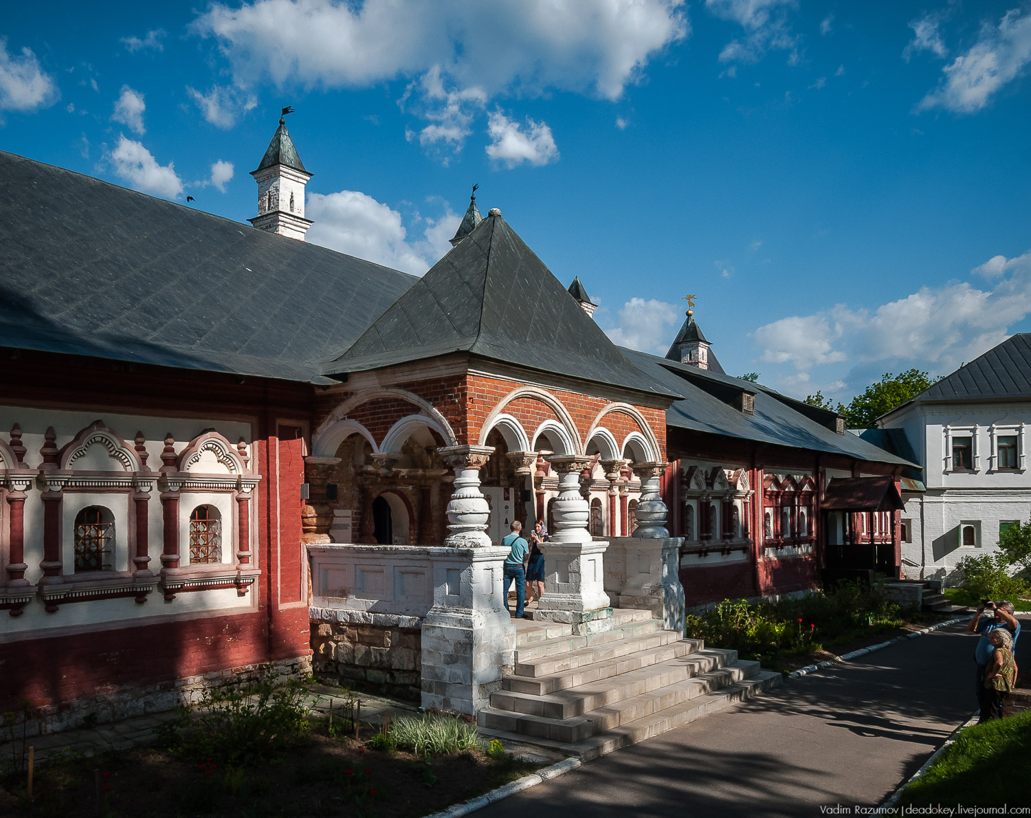 Саввино-Сторожевский монастырь на снимках Ивана Барщевского, фотосравнение
