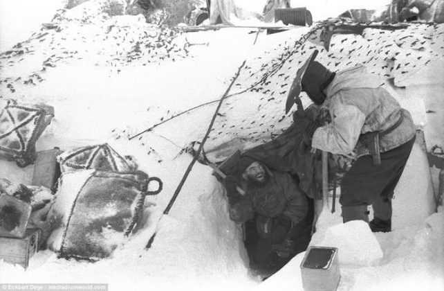 Где нацисты сдались только через 4 месяца после капитуляции? метеостанции, Шпицберген, Хаудеген», время, станции, после, немцев, Шпицбергене, «Операция, никто, пытались, вместе, через, месяца, немцы, метеостанцию, союзников, Тромсё, немецких, Сотрудники