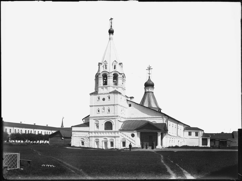 Александровская Слобода. Сравнительные фотографии Ивана Барщевского и Вадима Разумова