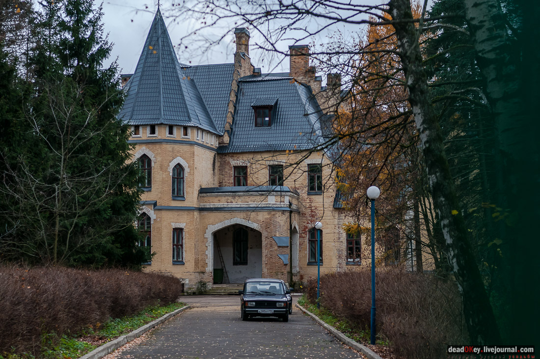 Что за усадьба? Кто архитектор?