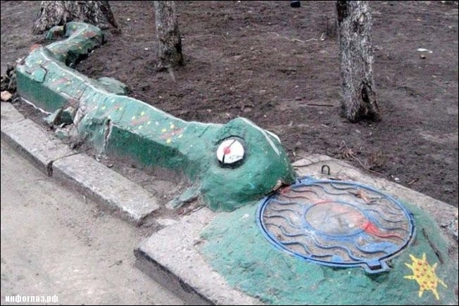 Игровая площадка - ужасы нашего городка
