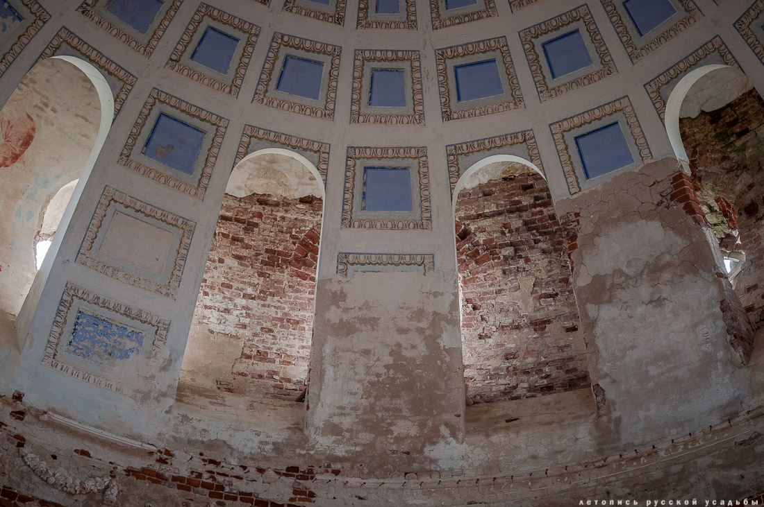 церковь Петра и Павла в Переслегино