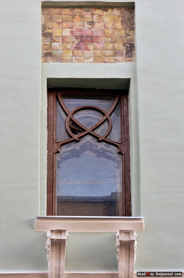 Доходный дом М.В. Сокол, 1903, архитектор И.П. Машков, художник Н.Н. Сапунов, ул. Кузнецкий Мост, 3