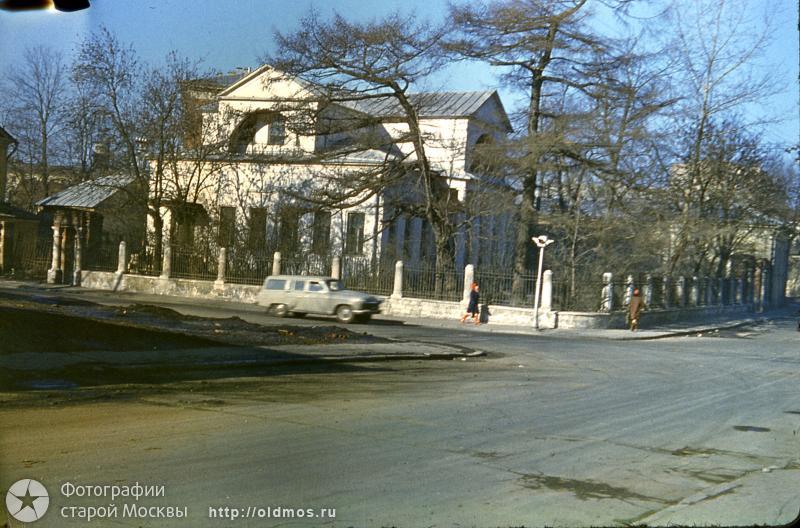 усадьба Белавина, Токмаков переулок д.21-23