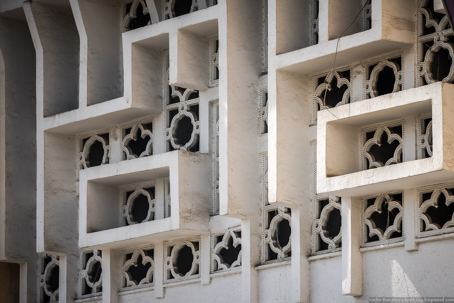 Ташкентский цирк, город Ташкент, Узбекистан, 1976 год, советский модернизм, архитекторы Г.М. Александрович, Г.Масягин